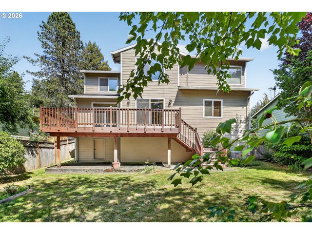 8311 Sw 43RD Ave, Portland, OR 97219