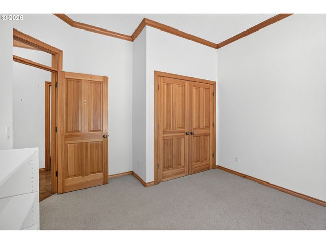 8311 Sw 43RD Ave, Portland, OR 97219