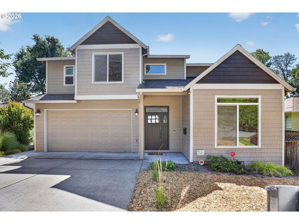 8311 Sw 43RD Ave, Portland, OR 97219