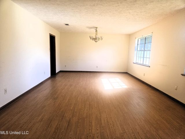 4409 Lanier Avenue, Pascagoula, MS 39581