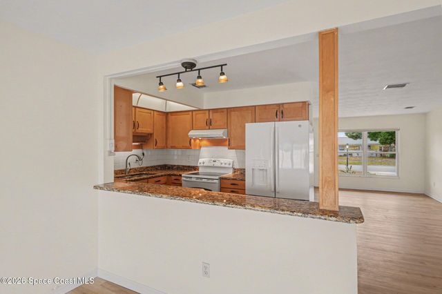 1714 Hudson Circle N, Melbourne, FL 32935