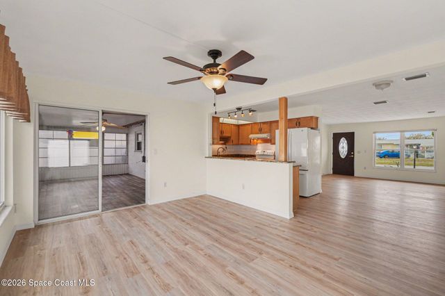1714 Hudson Circle N, Melbourne, FL 32935