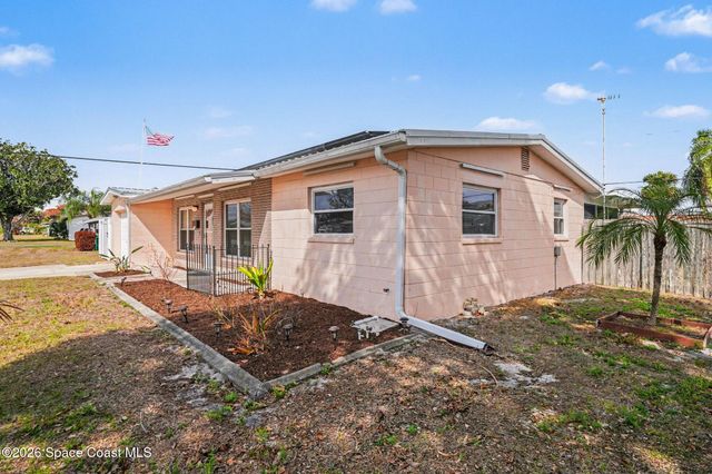 1714 Hudson Circle N, Melbourne, FL 32935