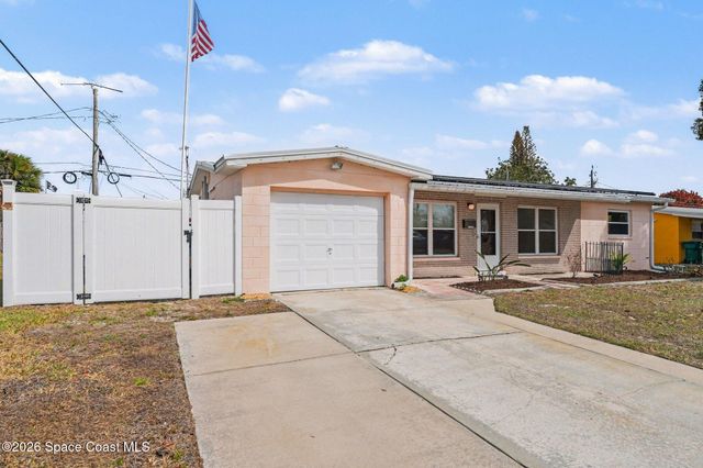 1714 Hudson Circle N, Melbourne, FL 32935