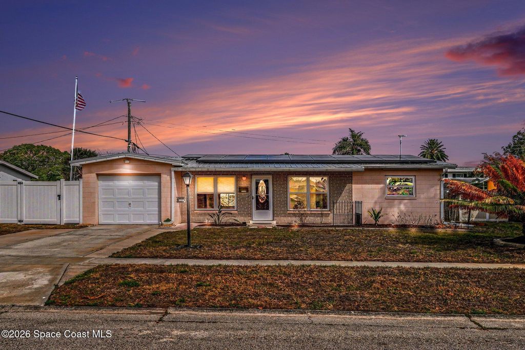 1714 Hudson Circle N, Melbourne, FL 32935