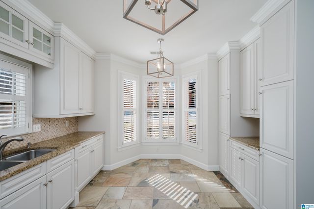 1628 HAMILTON COURT, Vestavia Hills, AL 35243