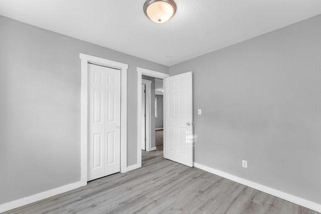 2338 N Lyon Avenue, Springfield, MO 65803