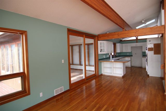 15651 Rock Grove Road, Durand, IL 61024