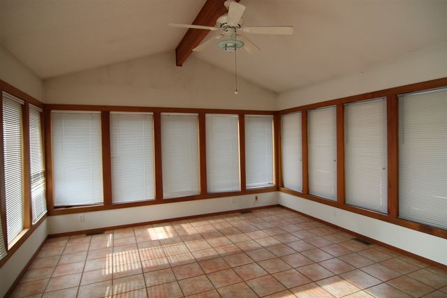 15651 Rock Grove Road, Durand, IL 61024