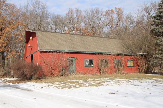 15651 Rock Grove Road, Durand, IL 61024