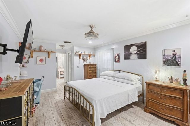 1818 NE 2nd ST, Cape Coral, FL 33909