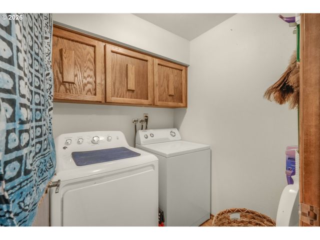 102 Ne 111TH St, Vancouver, WA 98685