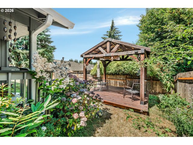 102 Ne 111TH St, Vancouver, WA 98685