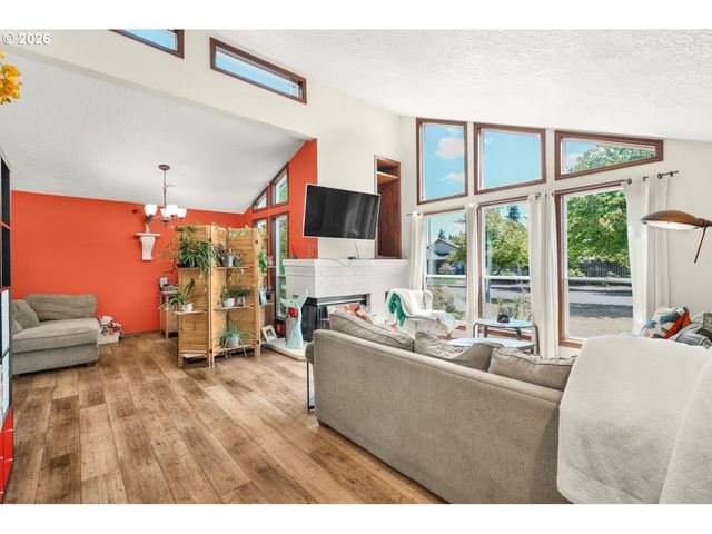102 Ne 111TH St, Vancouver, WA 98685