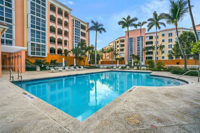 735 Crandon Blvd 503, Key Biscayne, FL 33149