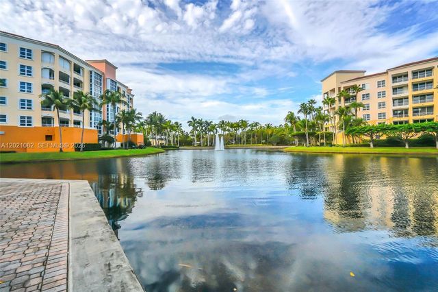 735 Crandon Blvd 503, Key Biscayne, FL 33149