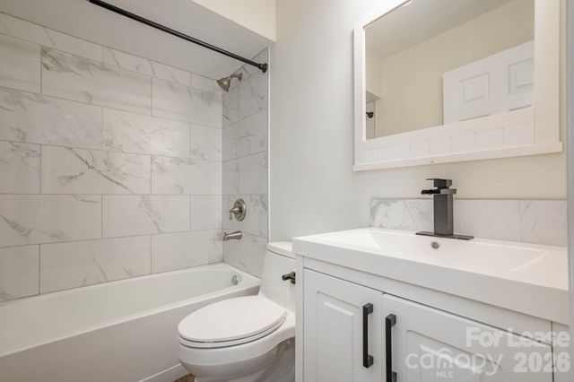 9501 Fairway Ridge Road, Charlotte, NC 28277