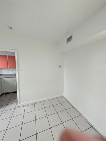 888 SW 6th St 607, Miami, FL 33130