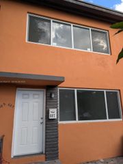 888 SW 6th St 607, Miami, FL 33130