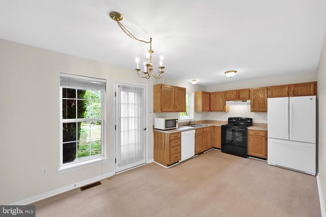 2966 ASTER LN, Lititz, PA 17543