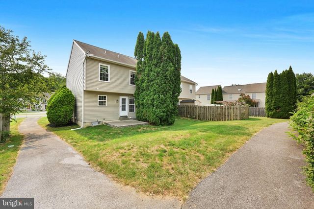 2966 ASTER LN, Lititz, PA 17543