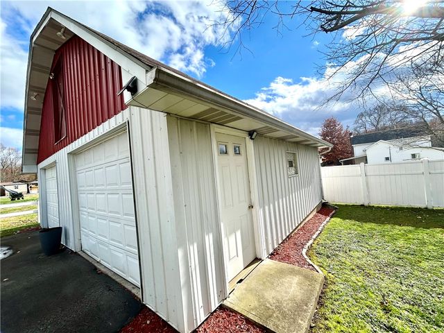 161 Cambria St, Dunbar Twp, PA 15431