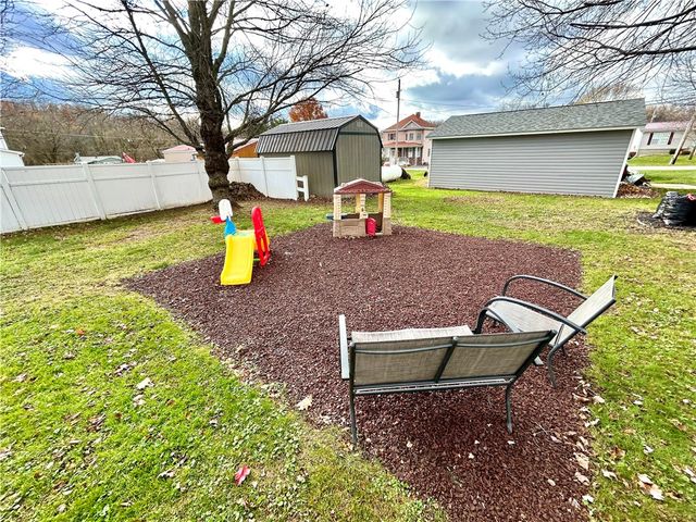 161 Cambria St, Dunbar Twp, PA 15431