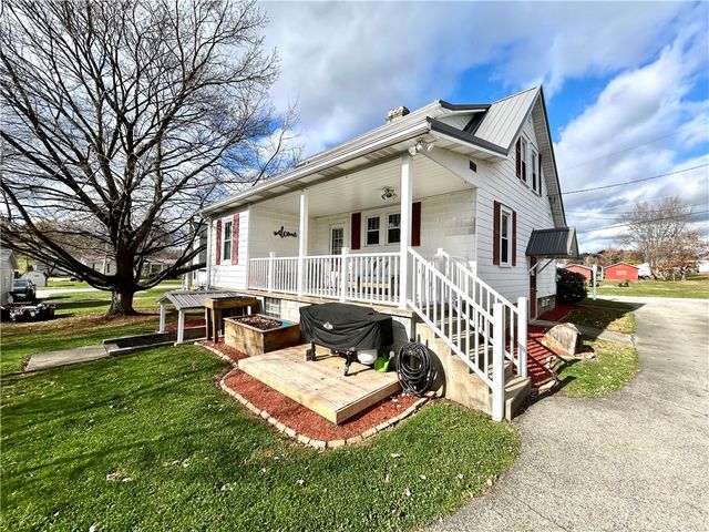 161 Cambria St, Dunbar Twp, PA 15431