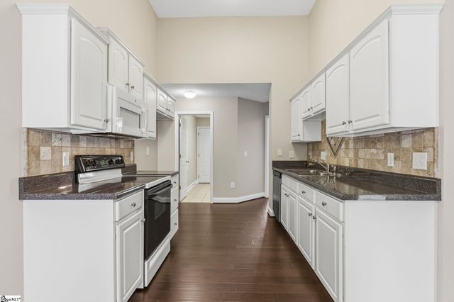 5 St Thomas Court, Greer, SC 29651