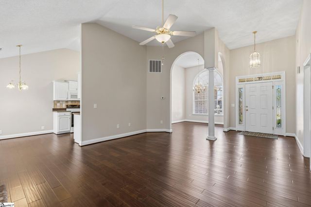 5 St Thomas Court, Greer, SC 29651