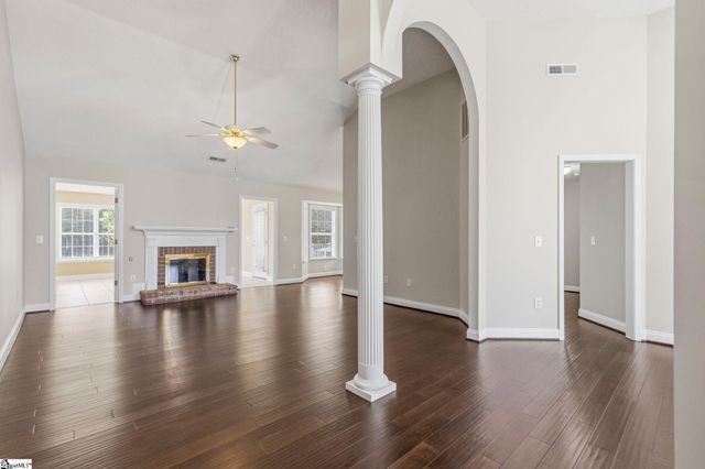 5 St Thomas Court, Greer, SC 29651