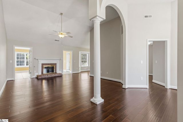 5 St Thomas Court, Greer, SC 29651