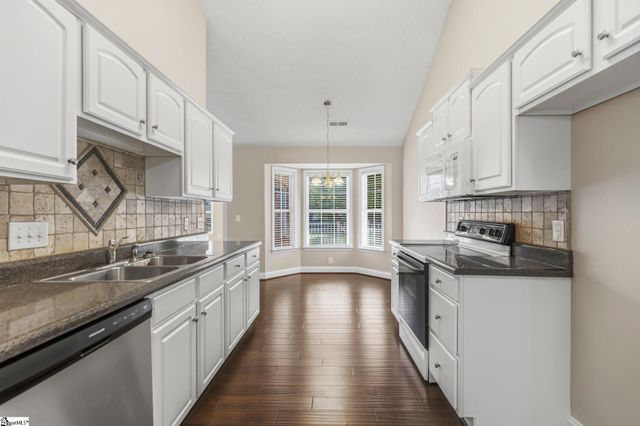 5 St Thomas Court, Greer, SC 29651