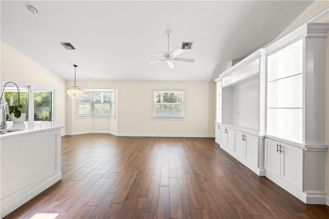 1131 Admirals Walk, Vero Beach, FL 32963