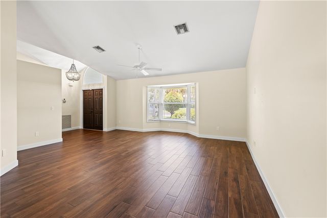 1131 Admirals Walk, Vero Beach, FL 32963