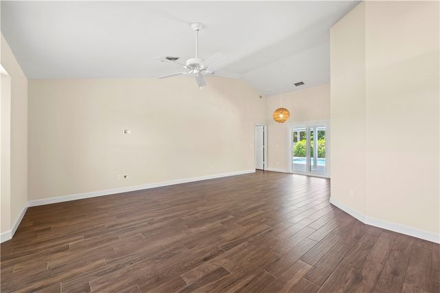 1131 Admirals Walk, Vero Beach, FL 32963
