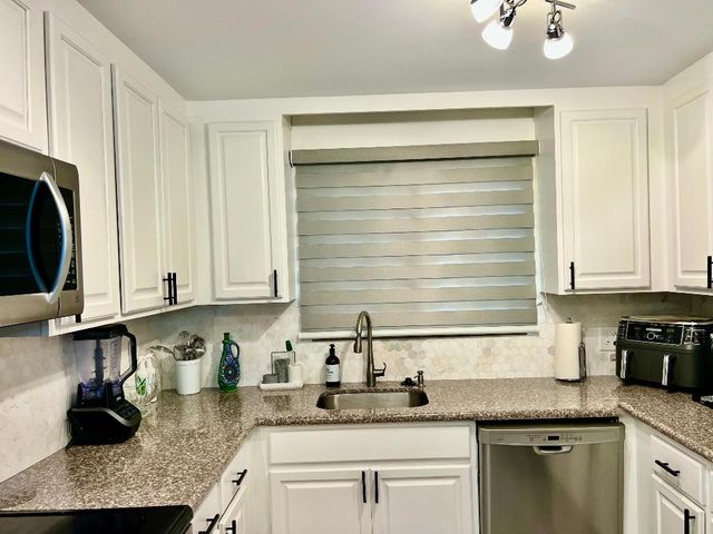 7770 Tahiti Lane 602, Lake Worth, FL 33467