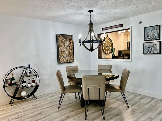 7770 Tahiti Lane 602, Lake Worth, FL 33467