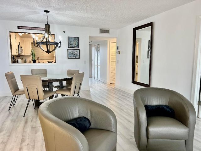 7770 Tahiti Lane 602, Lake Worth, FL 33467