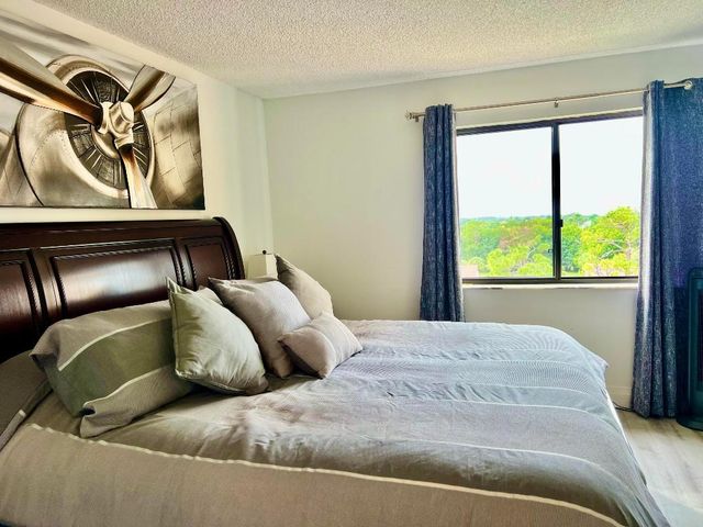 7770 Tahiti Lane 602, Lake Worth, FL 33467