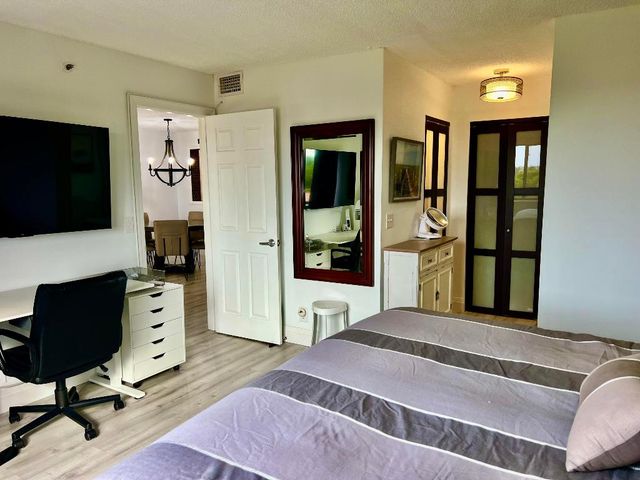 7770 Tahiti Lane 602, Lake Worth, FL 33467