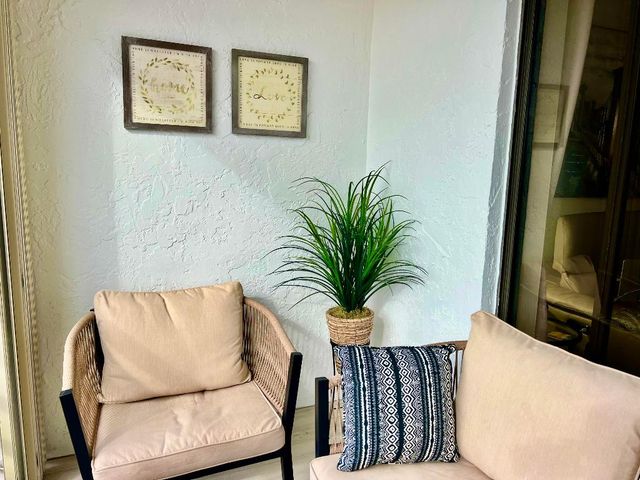 7770 Tahiti Lane 602, Lake Worth, FL 33467