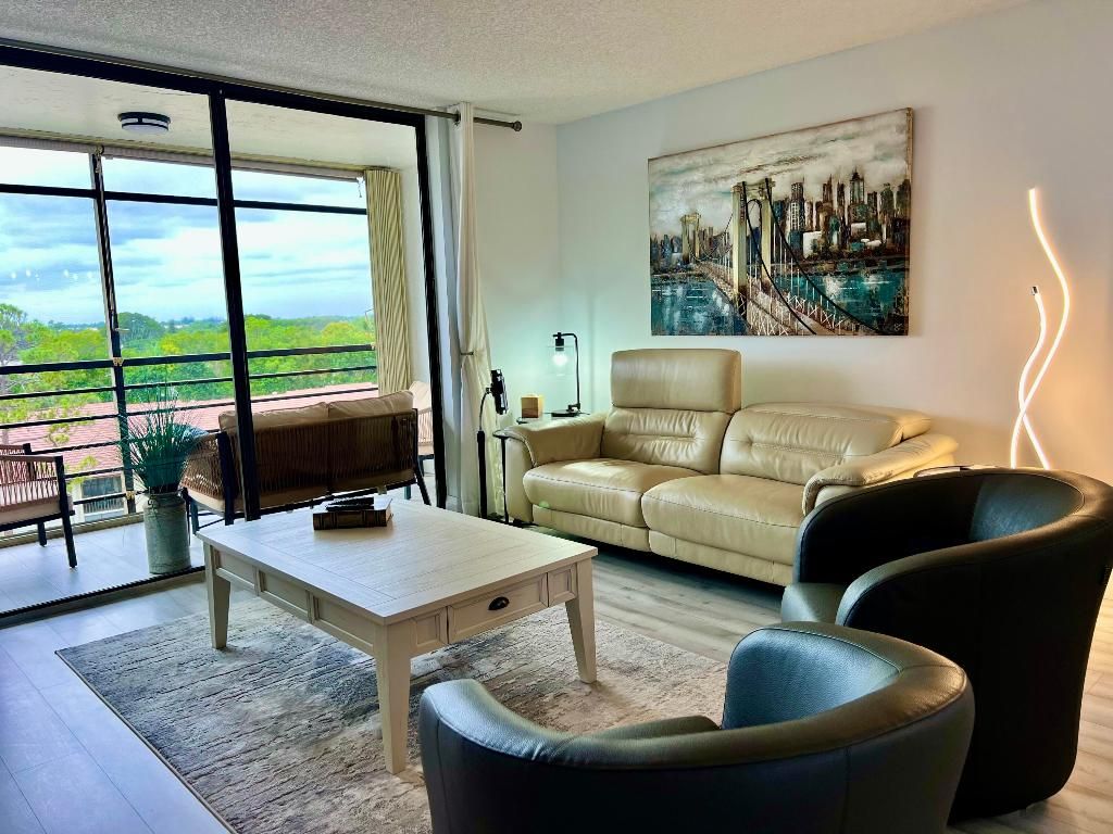 7770 Tahiti Lane 602, Lake Worth, FL 33467