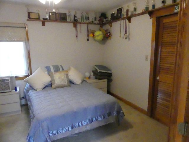 14 Lawrence St, Beverly, MA 01915