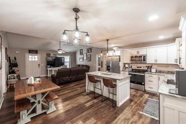 15 Raccoon Rd, Westmoreland, TN 37186