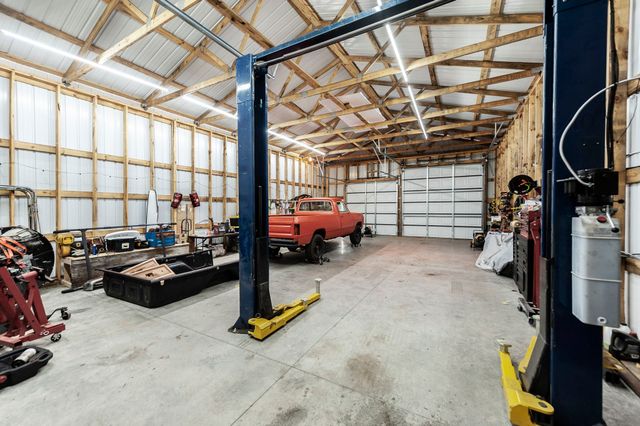 15 Raccoon Rd, Westmoreland, TN 37186