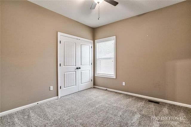2003 Creek View Lane, Raymore, MO 64083
