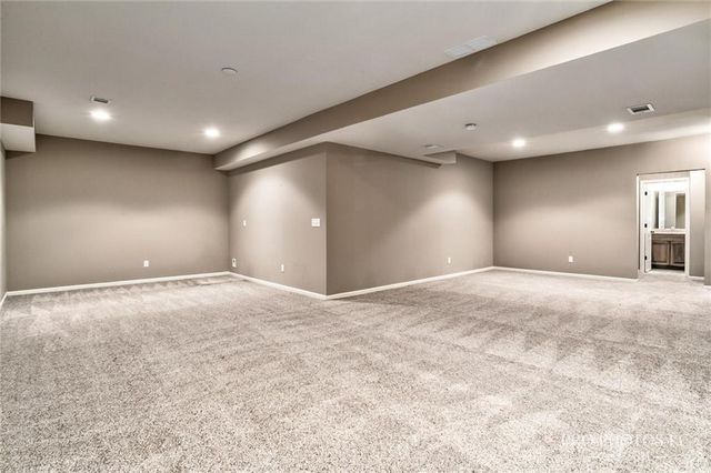 2003 Creek View Lane, Raymore, MO 64083