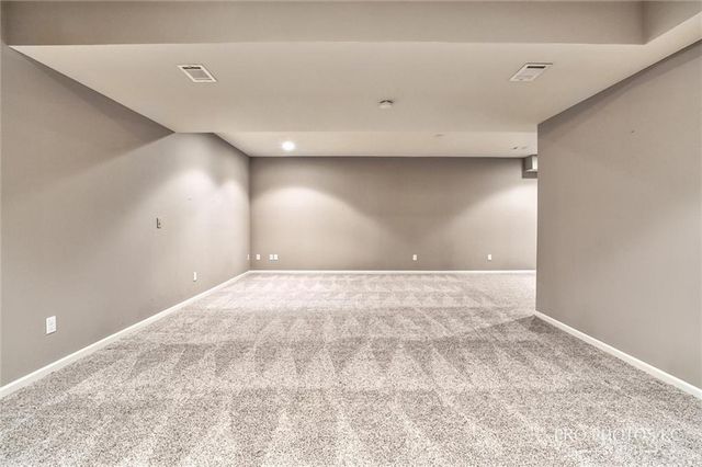 2003 Creek View Lane, Raymore, MO 64083