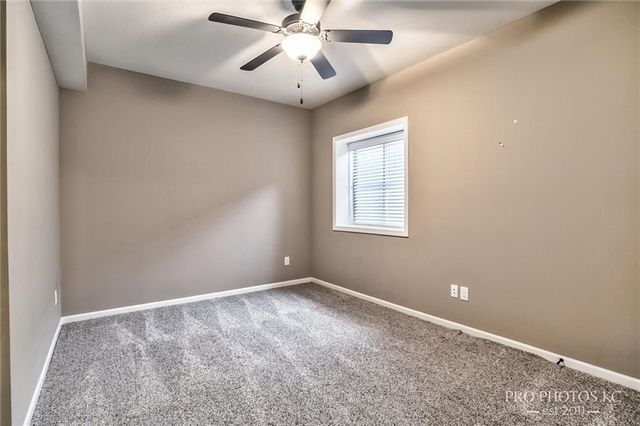2003 Creek View Lane, Raymore, MO 64083